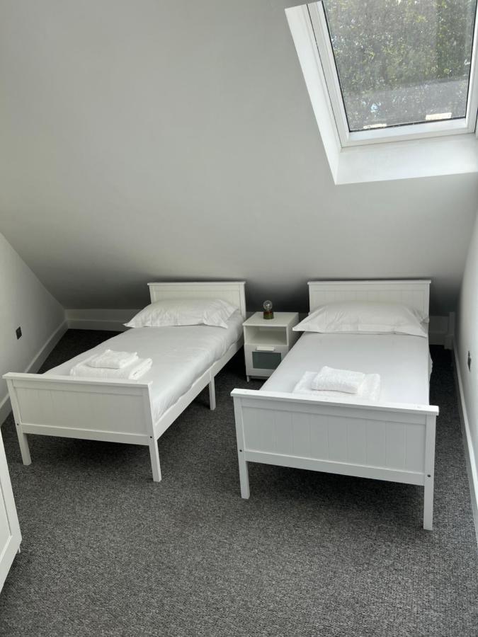 2 Bedroom Flat 런던 외부 사진
